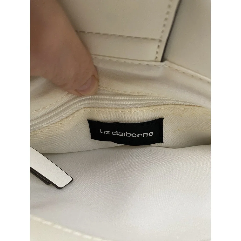 Liz Claiborne‎ Ivory Quilted Flower Accent Satchel Bag Magnetic Zip Closure